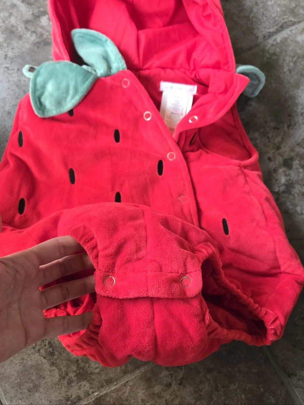 Pottery Barn Kids Strawberry Halloween Costume Snap Baby Onesie 12-24 Months